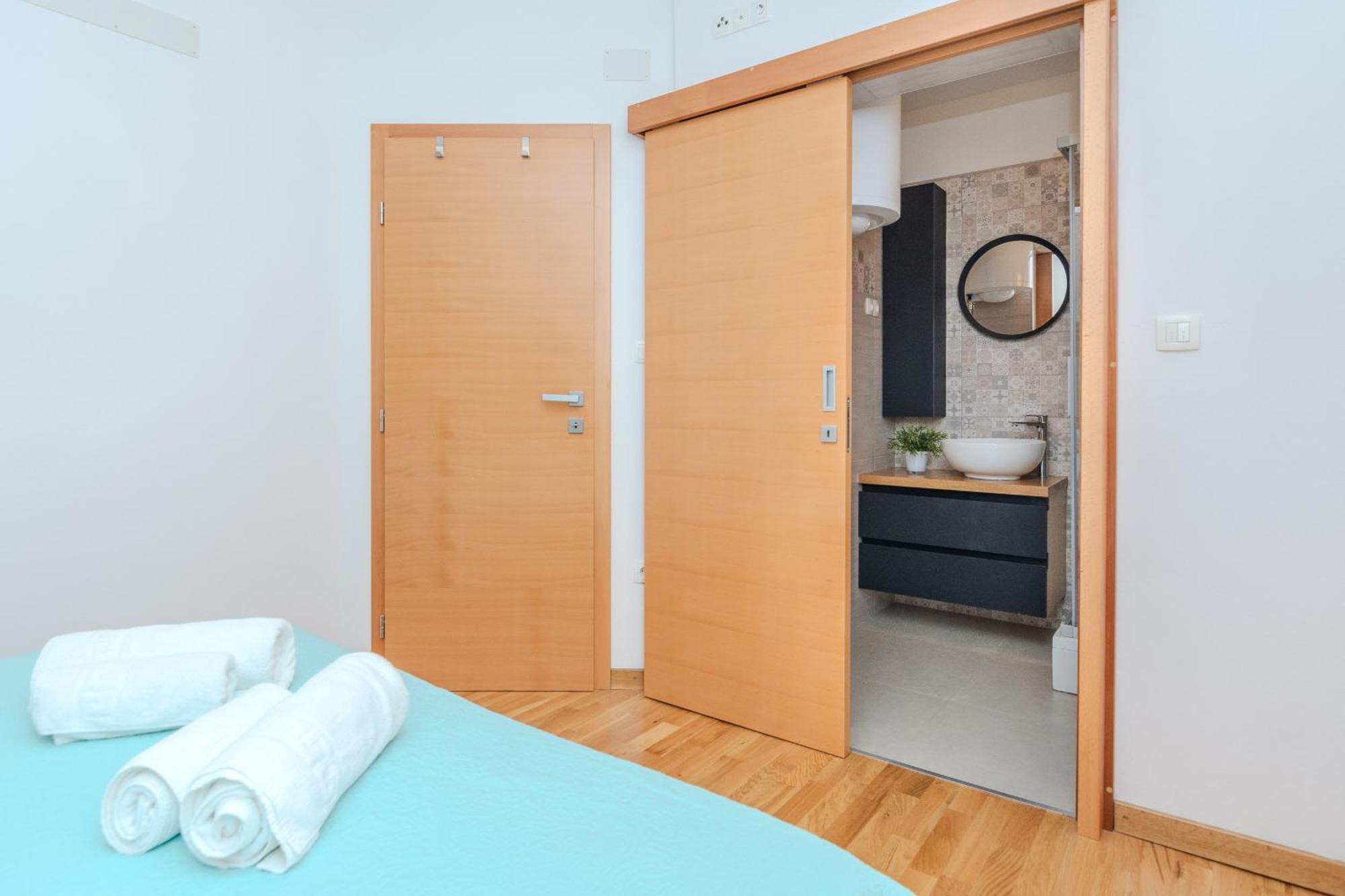 Holiday Home Lucy Pakostane Luaran gambar